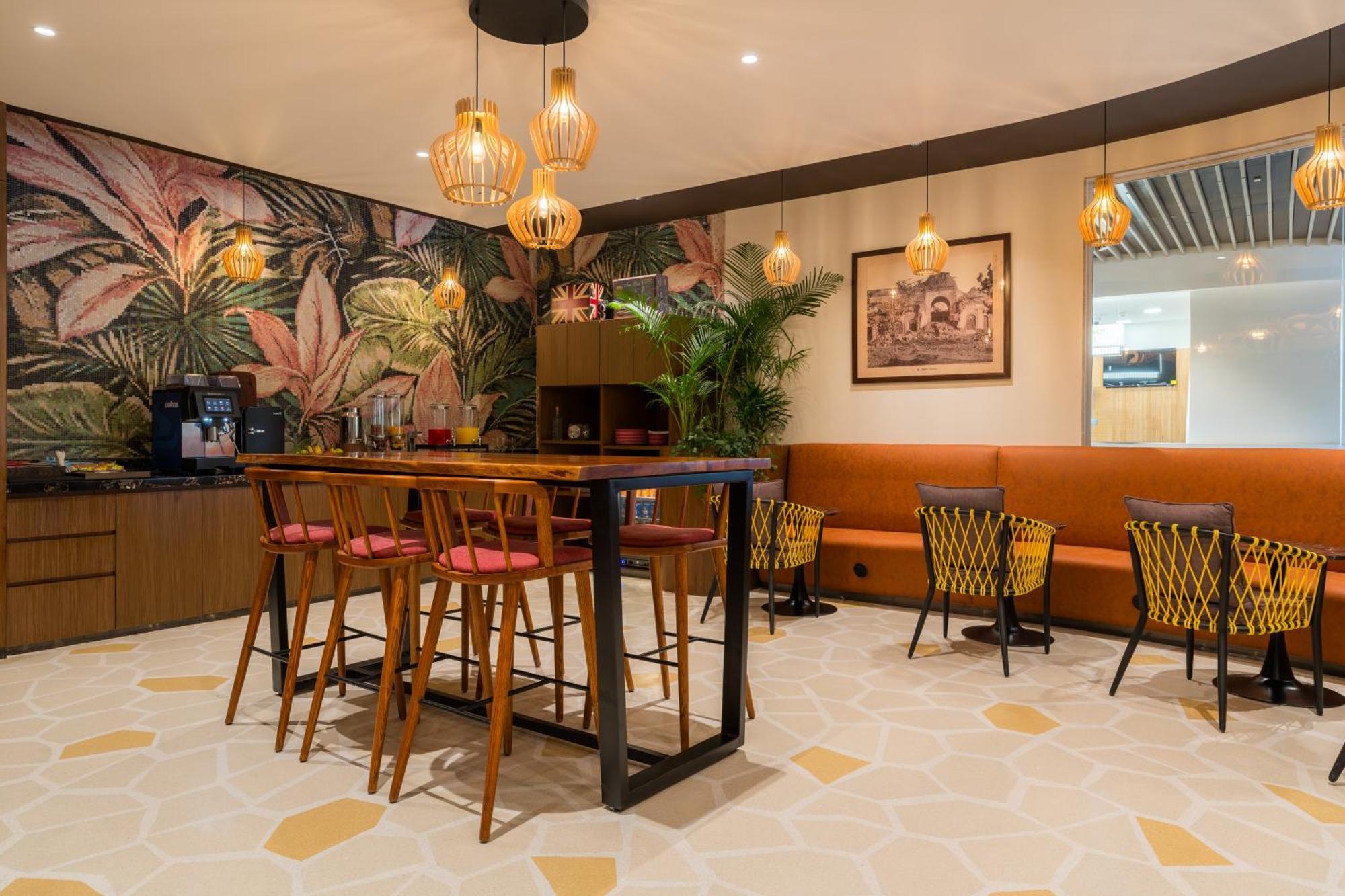 080 Transit Hotel, T2 Turuvekere Luaran gambar